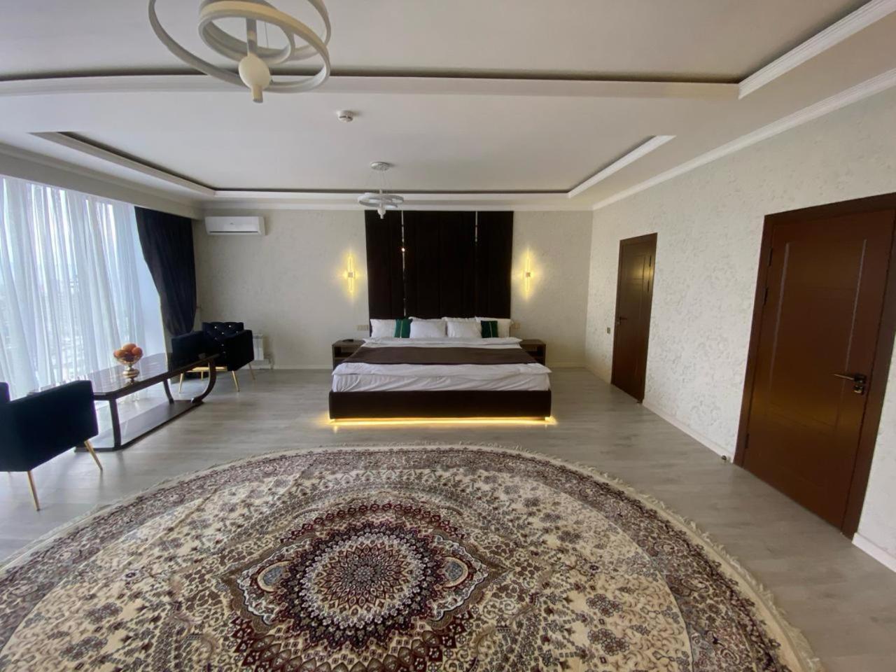 Baland Hotel Dushanbe Exterior foto